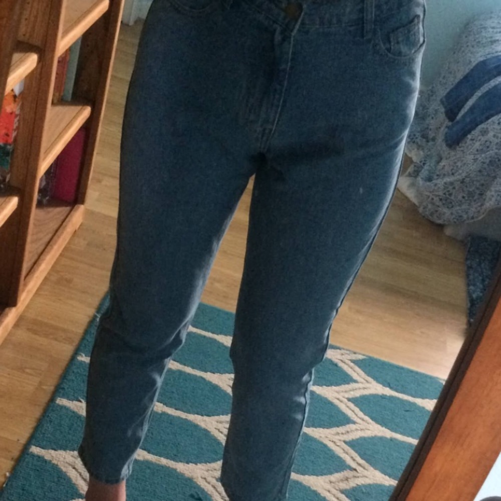 ThCreasa-Mom Jeans High Waisted Straight Leg Light Wash jeans size 30 - Picture 3 of 9